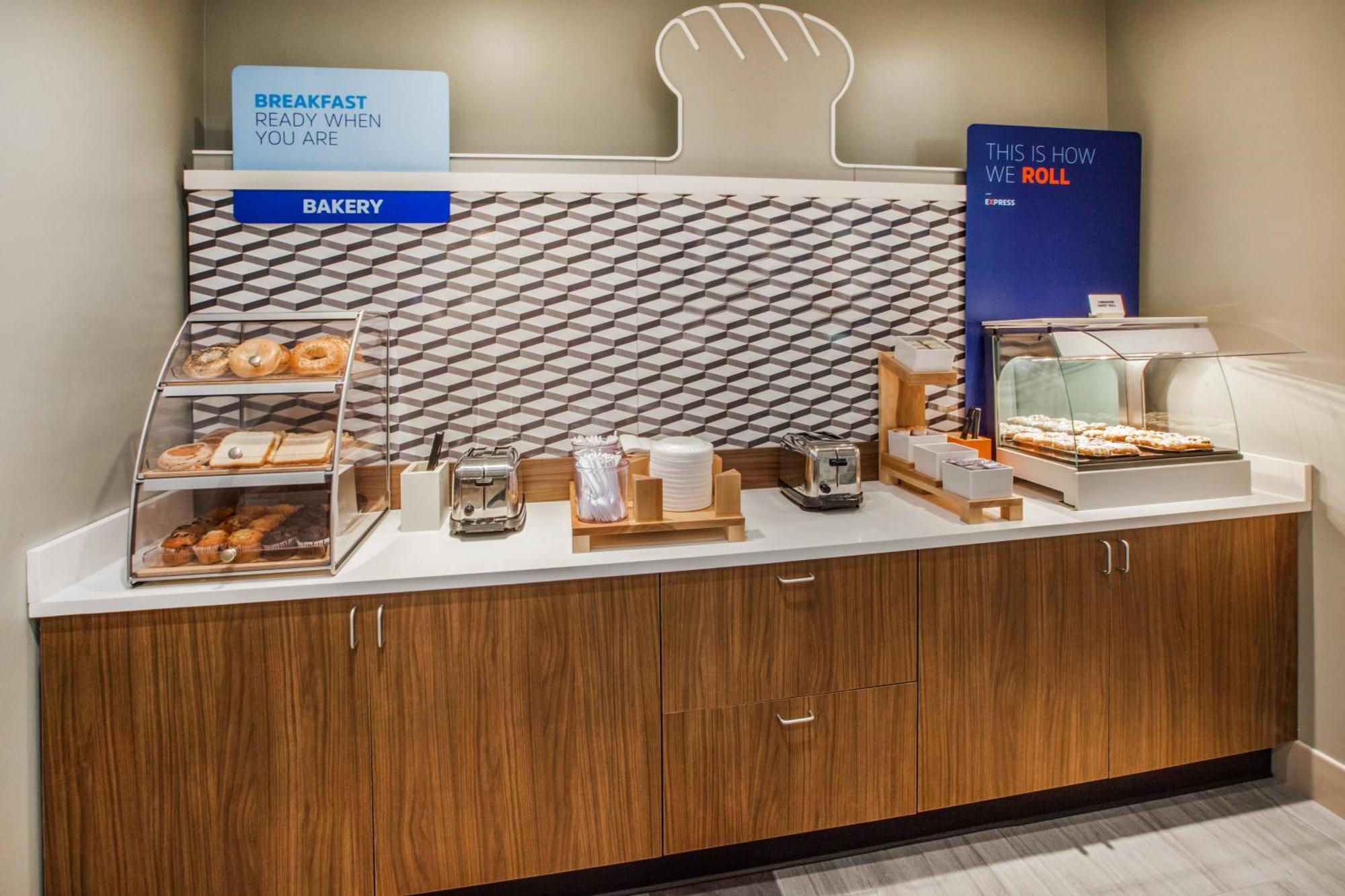 Holiday Inn Express - Oak Grove By Ihg Екстериор снимка